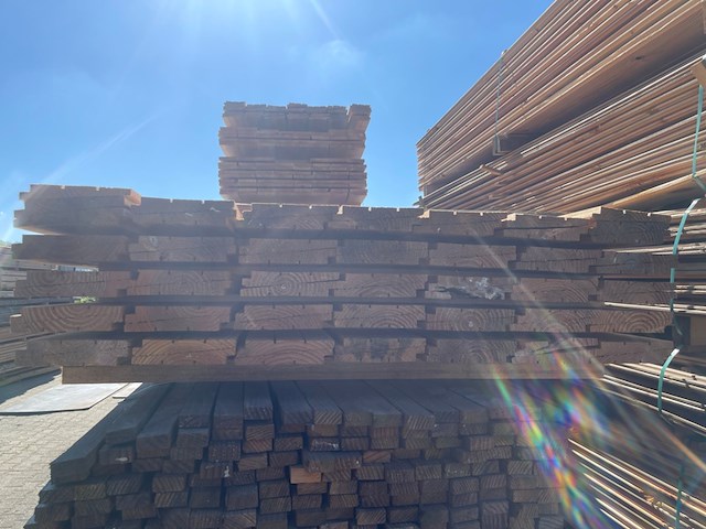 Ca. 72x douglas zweeds rabat, 26x160mm, lengte 300cm - afbeelding 3 van  3