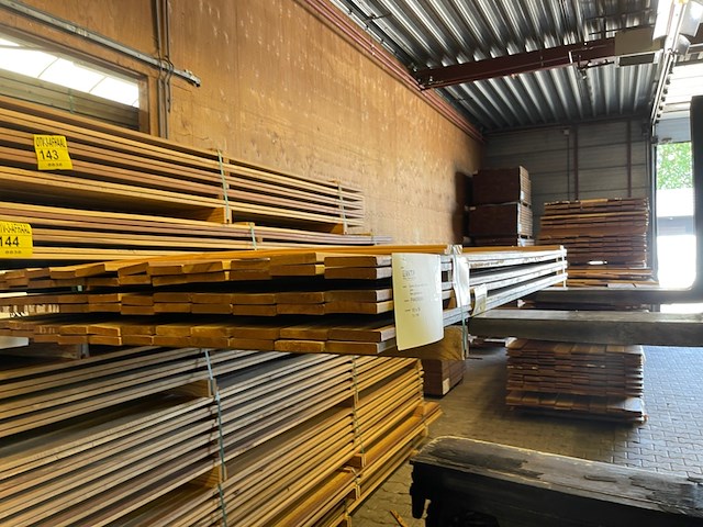 Ca. 72x guyana ipé country grade planken geschaafd, 18x90mm, lengte 200cm - afbeelding 2 van  3
