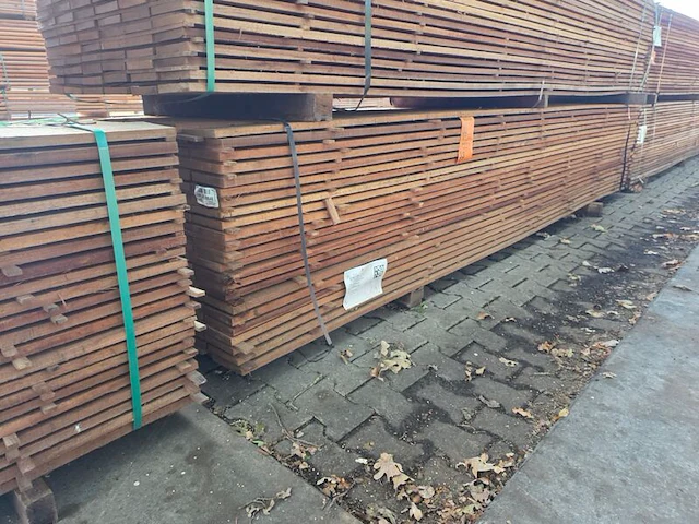 Ca. 72x guyana teak beschoeiingsplanken, 20x150mm, lengte 400cm - afbeelding 4 van  4