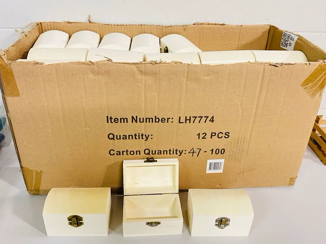 Ca. 72x houten schatkistjes - afbeelding 1 van  4