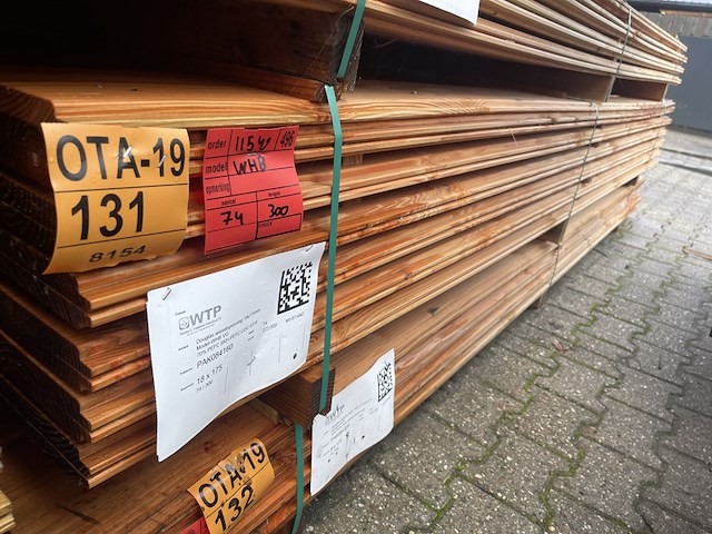 Ca. 74x douglas wisselsponning, 18x190mm, lengte 300cm - afbeelding 2 van  3