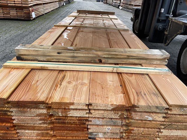 Ca. 74x douglas wisselsponning, 18x190mm, lengte 400cm - afbeelding 1 van  3