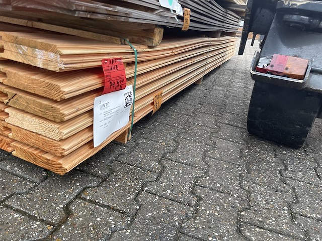 Ca. 74x douglas wisselsponning, 18x190mm, lengte 400cm - afbeelding 2 van  3