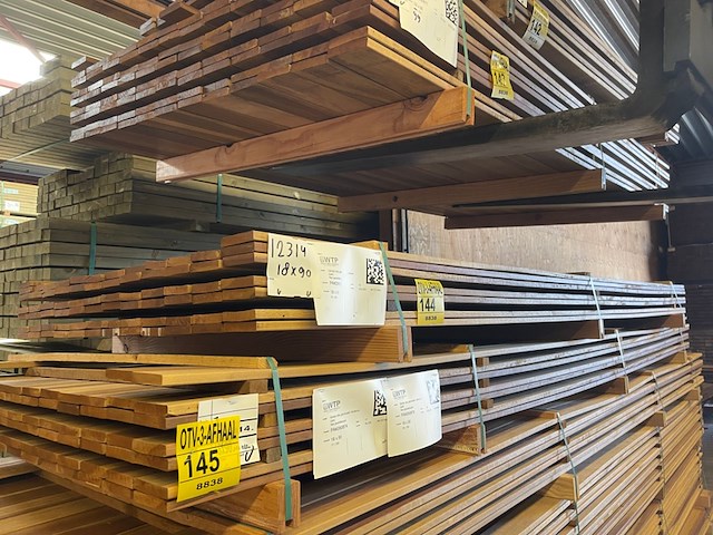 Ca. 74x guyana ipé country grade planken geschaafd, 18x90mm, lengte 300cm - afbeelding 2 van  3