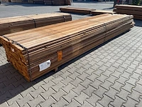 Ca. 74x guyana teak planken fijnbezaagd, 31x80mm, lengte 520cm
