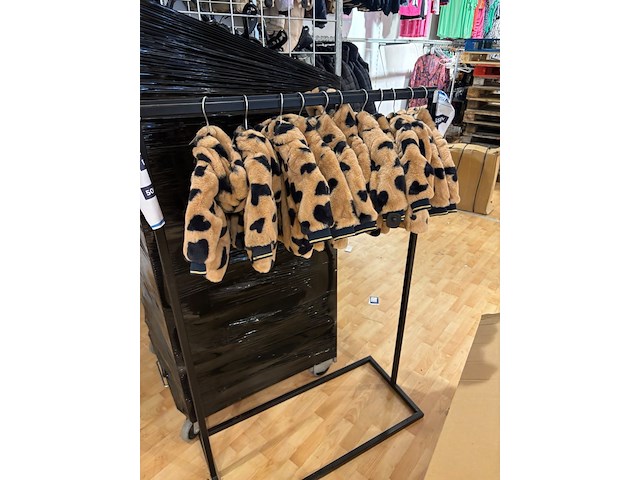 Ca. 74x kinderjassen, noppies, moodstreet, vingino, maat 68 t/m 164 - afbeelding 1 van  4