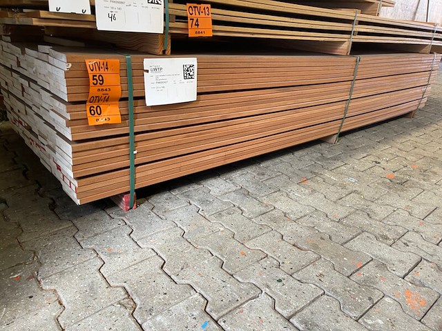 Ca. 74x louro vermehlo planken geschaafd, 21x145mm, lengte 305cm - afbeelding 4 van  4