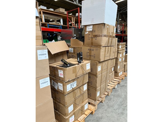 Ca. 7500x haarvezels, cameaux, verdeeld over 4 europallets - afbeelding 2 van  15