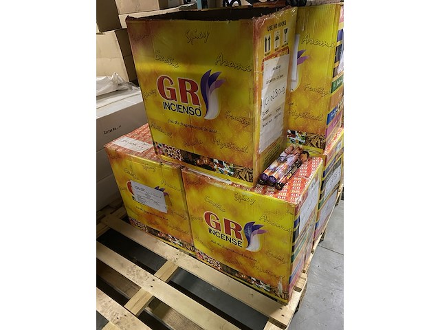 Ca. 750x pakjes diverse soorten wierrook - afbeelding 4 van  4