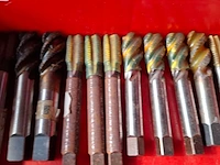 Ca. 75x diverse machinetaps - afbeelding 6 van  11