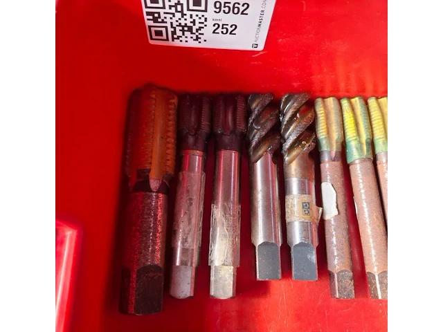 Ca. 75x diverse machinetaps - afbeelding 7 van  11