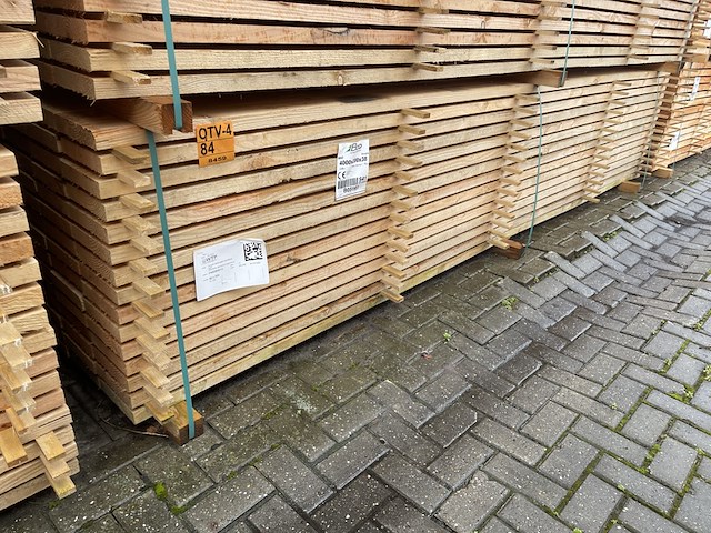 Ca. 75x douglas planken fijnbezaagd, 38x200mm, lengte 400cm - afbeelding 4 van  4