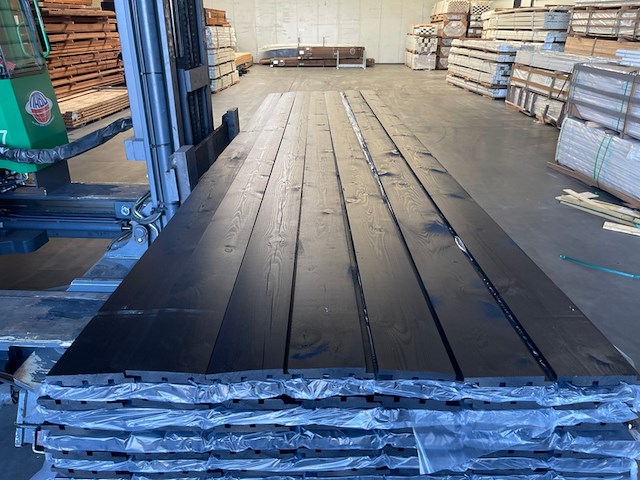 Ca. 75x grenen design- triple- deens profiel zwart gecoat, 21x145mm, lengte 420cm - afbeelding 1 van  3