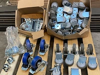 Ca. 75x stuks diverse wieltjes