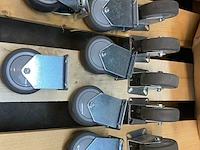 Ca. 75x stuks diverse wieltjes - afbeelding 4 van  9