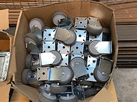 Ca. 75x stuks diverse wieltjes - afbeelding 5 van  9