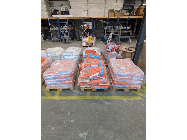 Ca. 75x zak à 25 kg poederlijm coba, cta 100 - afbeelding 1 van  6