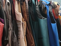 Ca. 76x giletjes diverse kleuren mannen/netjes - afbeelding 2 van  8