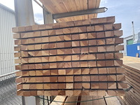 Ca. 77x douglas regels fijnbezaagd, 50x75mm, lengte 300cm - afbeelding 3 van  3
