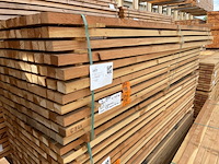 Ca. 77x douglas regels fijnbezaagd, 50x75mm, lengte 300cm - afbeelding 4 van  4