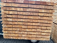 Ca. 77x douglas regels fijnbezaagd, 50x75mm, lengte 300cm - afbeelding 2 van  4