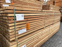 Ca. 77x douglas regels fijnbezaagd, 50x75mm, lengte 400cm - afbeelding 4 van  4