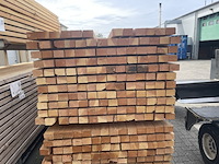 Ca. 77x douglas regels fijnbezaagd, 50x75mm, lengte 500cm - afbeelding 2 van  3