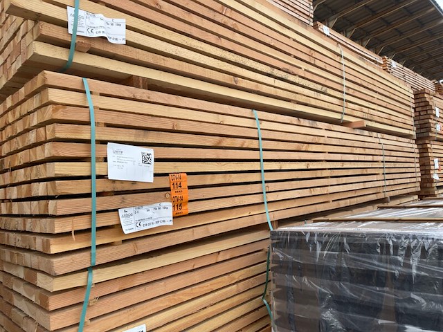Ca. 77x douglas regels fijnbezaagd, 50x75mm, lengte 500cm - afbeelding 4 van  4