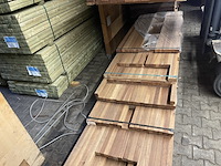 Ca. 77x guyana teak palen geschaafd, 45x45mm, lengte 16/185cm, 15/215cm, 22/245cm, 24/275cm - afbeelding 1 van  3