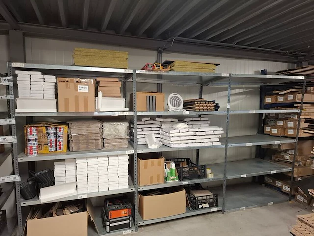 Ca 7.80mtr metalen stelling - afbeelding 2 van  7
