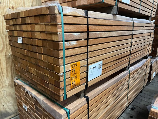 Ca. 78x angelim pedra onderliggers geschaafd, 45x68mm, lengte 250cm - afbeelding 4 van  4