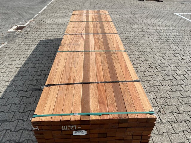 Ca. 78x angelim pedra onderliggers geschaafd, 45x68mm, lengte 350cm - afbeelding 1 van  3