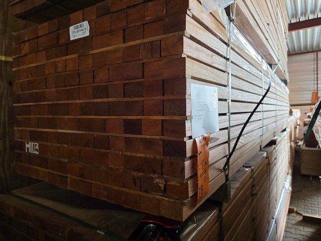 Ca. 78x angelim pedra onderliggers geschaafd, 45x68mm, lengte 400cm - afbeelding 4 van  4
