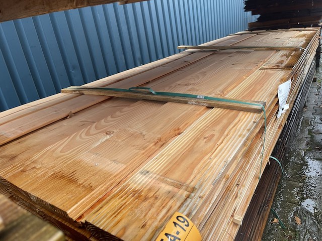 Ca. 78x douglas wisselsponning, 18x190mm, lengte 400cm - afbeelding 1 van  3