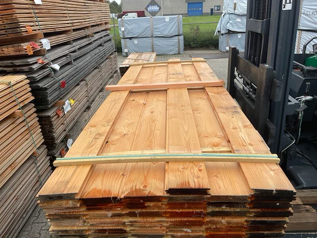 Ca. 78x douglas wisselsponning/halfhoutsrabat, 18x190mm, lengte 300cm - afbeelding 1 van  3