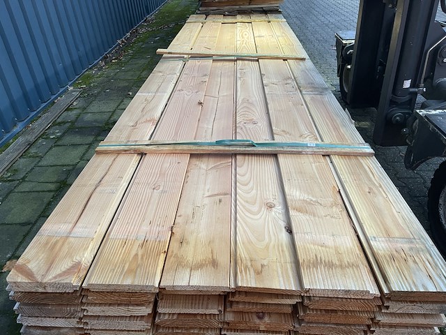 Ca. 78x douglas wisselsponning/halfhoutsrabat, 18x190mm, lengte 400cm - afbeelding 1 van  3