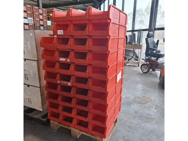 Ca. 78x magazijnbakken met grijp opening, schafer, rood - afbeelding 1 van  5