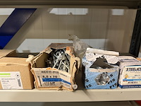 Ca. 78x verpakking ijzerwaren w.o. schroeven, spijkers, pluggen, w.o. woodies, spax, fis, kelfort - afbeelding 2 van  22