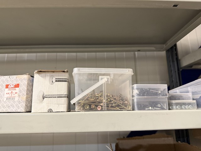 Ca. 78x verpakking ijzerwaren w.o. schroeven, spijkers, pluggen, w.o. woodies, spax, fis, kelfort - afbeelding 7 van  22