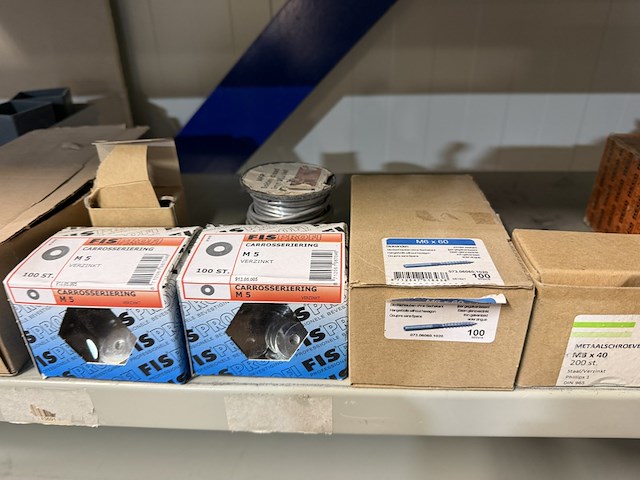 Ca. 78x verpakking ijzerwaren w.o. schroeven, spijkers, pluggen, w.o. woodies, spax, fis, kelfort - afbeelding 14 van  22