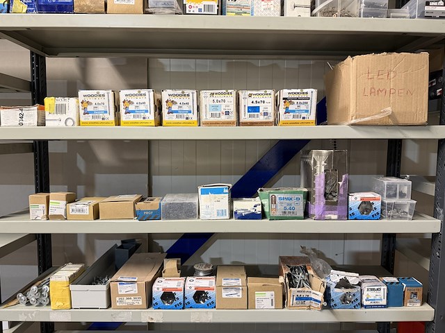 Ca. 78x verpakking ijzerwaren w.o. schroeven, spijkers, pluggen, w.o. woodies, spax, fis, kelfort - afbeelding 12 van  22