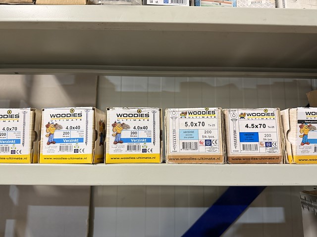 Ca. 78x verpakking ijzerwaren w.o. schroeven, spijkers, pluggen, w.o. woodies, spax, fis, kelfort - afbeelding 19 van  22