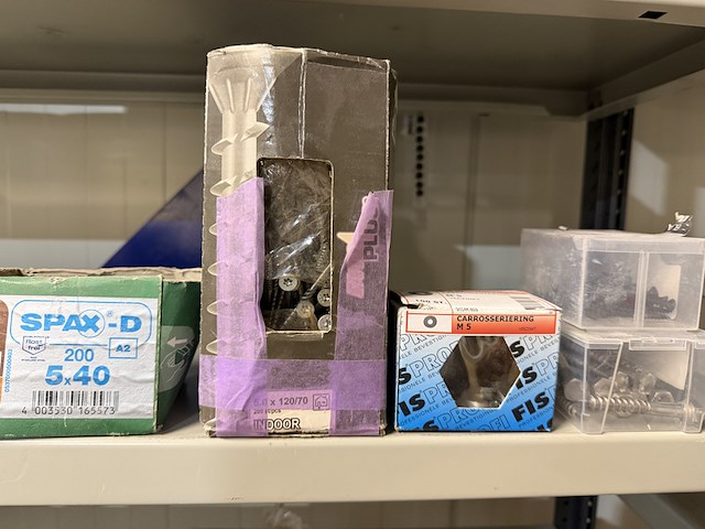 Ca. 78x verpakking ijzerwaren w.o. schroeven, spijkers, pluggen, w.o. woodies, spax, fis, kelfort - afbeelding 22 van  22