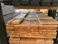 Ca. 79x douglas balken geschaafd, 40x90mm, lengte 430cm - afbeelding 1 van  3