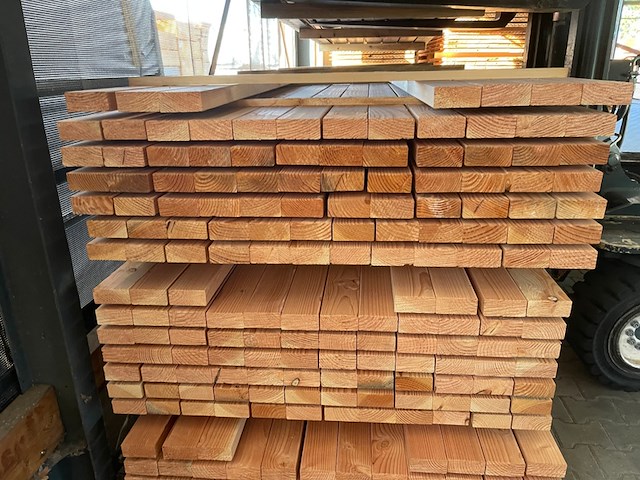 Ca. 79x douglas balken geschaafd, 40x90mm, lengte 430cm - afbeelding 3 van  3
