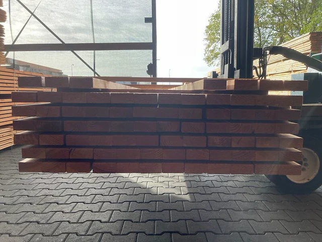 Ca. 79x douglas balken geschaafd, 40x90mm, lengte 430cm - afbeelding 3 van  3