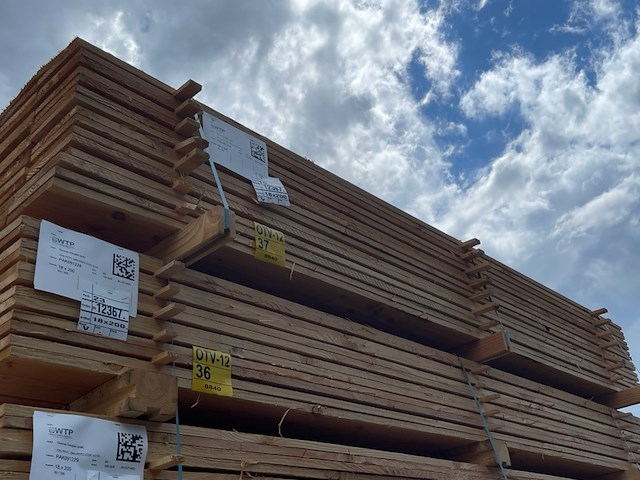 Ca. 79x douglas planken fijnbezaagd, 18x200mm, lengte 300cm - afbeelding 4 van  4