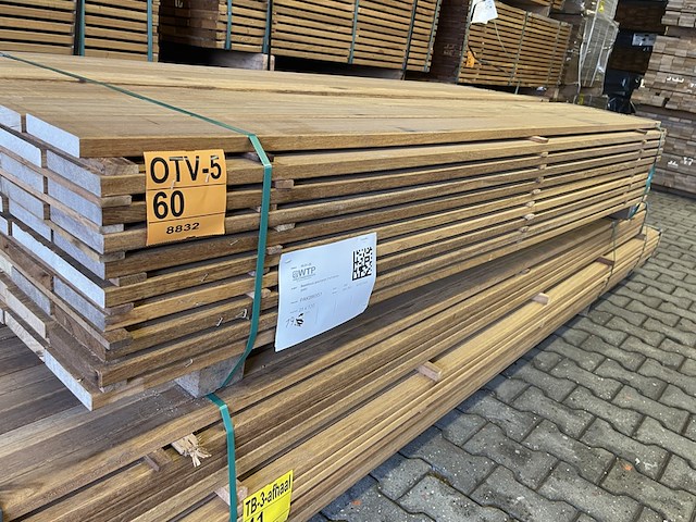 Ca. 79x guyana teak planken geschaafd, 21x120mm, lengte 215cm - afbeelding 4 van  4