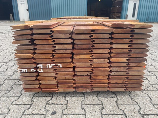Ca. 79x massaranduba damwand, 28x140mm, lengte 47/200cm, 32/250cm - afbeelding 3 van  4