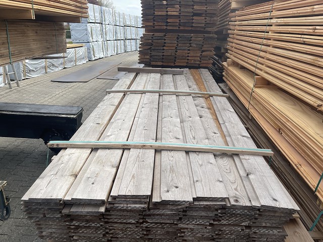 Ca. 79x thermo vuren channelsiding , 18x142mm, lengte 300cm - afbeelding 1 van  3